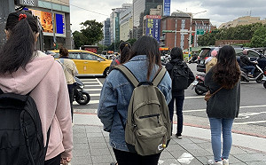 今晚東北季風增強轉「濕冷」！天氣風險：日夜溫差較大