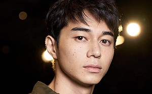 屢爆情感爭議！東出昌大驚傳遭經紀公司開除