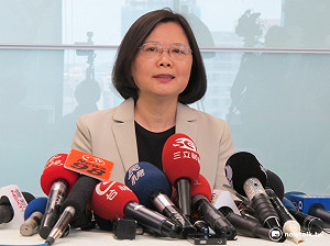 媒體拗做菜  小英：你們人太多了