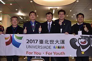 柯P：訪日後 會約小英討論松機遷建