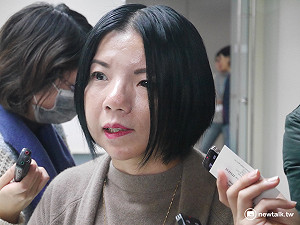 辭教職  謝佩霓：不讓外界認為留後路