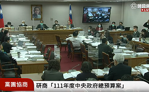 莊豐嘉請辭華視總經理  柯建銘：讓大家有教訓