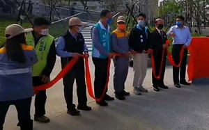 (影)民進黨屏東縣長惡鬥！潘孟安當眾怒飆莊瑞雄、鍾佳濱助理