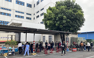 阻高雄港疫情延燒  2~3萬名工作人員分流分批採檢