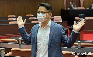 鍾東錦批徐定楨鼓吹戰爭 綠委轟：黑道砍人會譴責受害者？