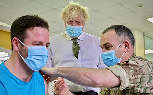 完全接種疫苗入境免檢測！英2月再放寬旅遊規定