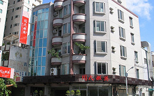 周氏蝦捲有確診足跡！備註「只有兩位台南人」網歪樓：想表達啥