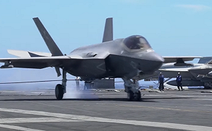 美軍F-35C戰機墜入南海 CNN：怕被中國搶到 美國緊急展開打撈作業