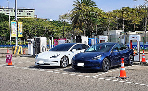 目標2040年市售汽機車全面電動化！王國材：補助廣設充電樁