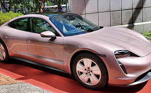 新北發票登錄抽獎 保時捷開回家