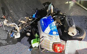 遭賓士車撞不治　騎士未依規定左轉