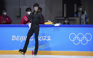 羽生結弦現身北京冬奧場館練習 小熊維尼面紙盒消失了！