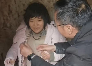 從徐州鐵鍊女到邯鄲初中生殺人 學者:中國正發生大面積社會潰敗!