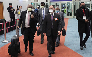 「很高興來到台灣」索馬利蘭外長瑞格薩應邀率團抵台 將晉見蔡英文