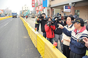 台南永大路趕在開工前搶修完畢  恢復通車