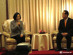 蔡宋會  小英：今天就是我的請益之旅！