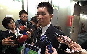 了不起創黨!童仲彥宣布組「金色力量」黨 力推合法性專區