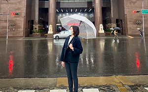 情人節正式分手！黃瀞瑩離開北市府 宣告爭取士林北投議員