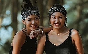 日治文物當垃圾！網紅「淨山」遭轟 急道歉：霞喀羅古道文物已歸位