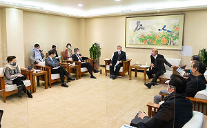 防疫走出「台灣模式」 蘇揆：研議合理調整居家檢疫政策