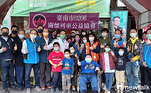 「畫」過天際生命光點  蔡旺詮邀台南市民鑑賞重症兒童畫作