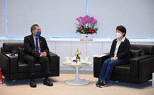 中油代董座拜會中市府 盧秀燕：反煤不反氣、增氣需拆煤