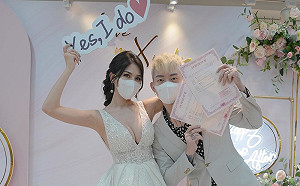 蕾菈宣布再婚！甜蜜告白男友湯宇：不只是你生日 也是結婚紀念日