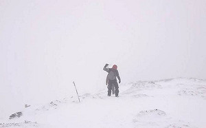 銀白世界超浪漫！雪山圈谷積雪已達90公分