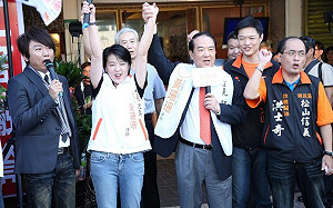 不見幫黃珊珊站台？ 宋楚瑜：看提出什麼政見「不必太早作決定」 