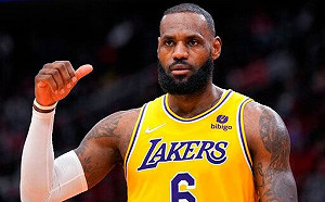 美媒：詹皇希望湖人交易選秀權補強