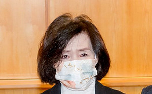 交保後首次記者會 林姿妙哽咽向兒女道歉「媽媽沒有保護好你們」