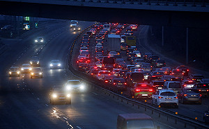 俄羅斯全面入侵！烏克蘭出現逃難潮 基輔車潮塞爆