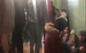 （影）俄軍三路進犯 爆炸聲頻傳! 烏克蘭民眾躲地鐵、防空洞保自身安全