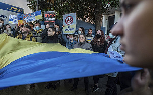 「俄羅斯滾！」世界各地民眾遊行聲援烏克蘭