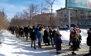 (影)俄羅斯多地反戰示威人士遭捕  俄人權組織：已逾4000人