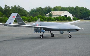 (影) 烏克蘭無人機壓制俄軍車隊 他曝:「台製關鍵機種將問世」....