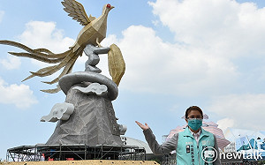 「鳳彩飛舞」主燈典藏東部深山？民眾黨高市議員參選人陳妙真：建議留作鳳山新地標