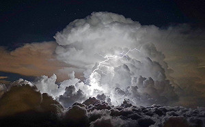 雷雨季來臨！全台閃電數排行出爐：「這縣市」最容易被雷打到