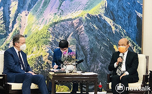 接見穆倫代表團 蘇揆：備感窩心 台灣要「自助而後人助」