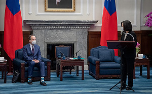 烏克蘭危機 蔡英文向美訪團表期待：與美國共同壓制衝擊安全的單邊行為