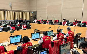 高雄大規模停電  陳其邁坐鎮應變中心：中午開始陸續恢復供電