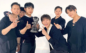 舞台結束高喊「No War」！韓團BTOB昌燮反戰 韓網：替他驕傲