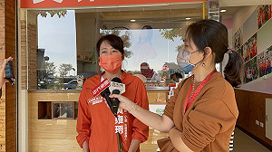 批白喬茵背刺高雄應退選 綠營選將黃雍琇嗆：「背骨」已背成習慣！