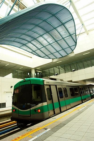 煞車制動器未放開 高捷列車冒煙