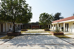 他們的樂園，她們的失落園--特約茶室展示館