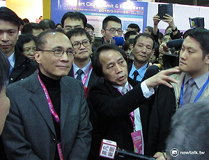 傳施能傑接銓敘部長 林全逛展未回應