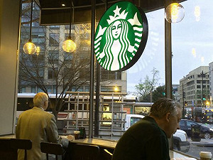 沒賣完不丟掉 美國星巴克全捐給食物銀行