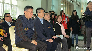 發獎金鼓勵寫論文遭批 柯P：助市府了解問題