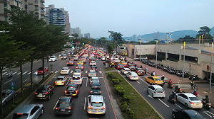 新北批好市多以鄰為壑 沒善盡企業社會責任