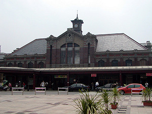 台中車站機車亂停 清明連假後差別收費